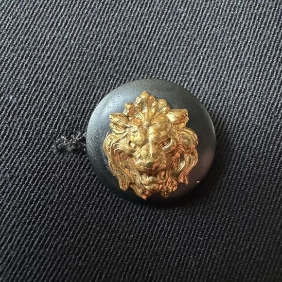 Vintage 80s Chanel Black Blazer w/ Gold Lion Buttons - Picture 5 of 7